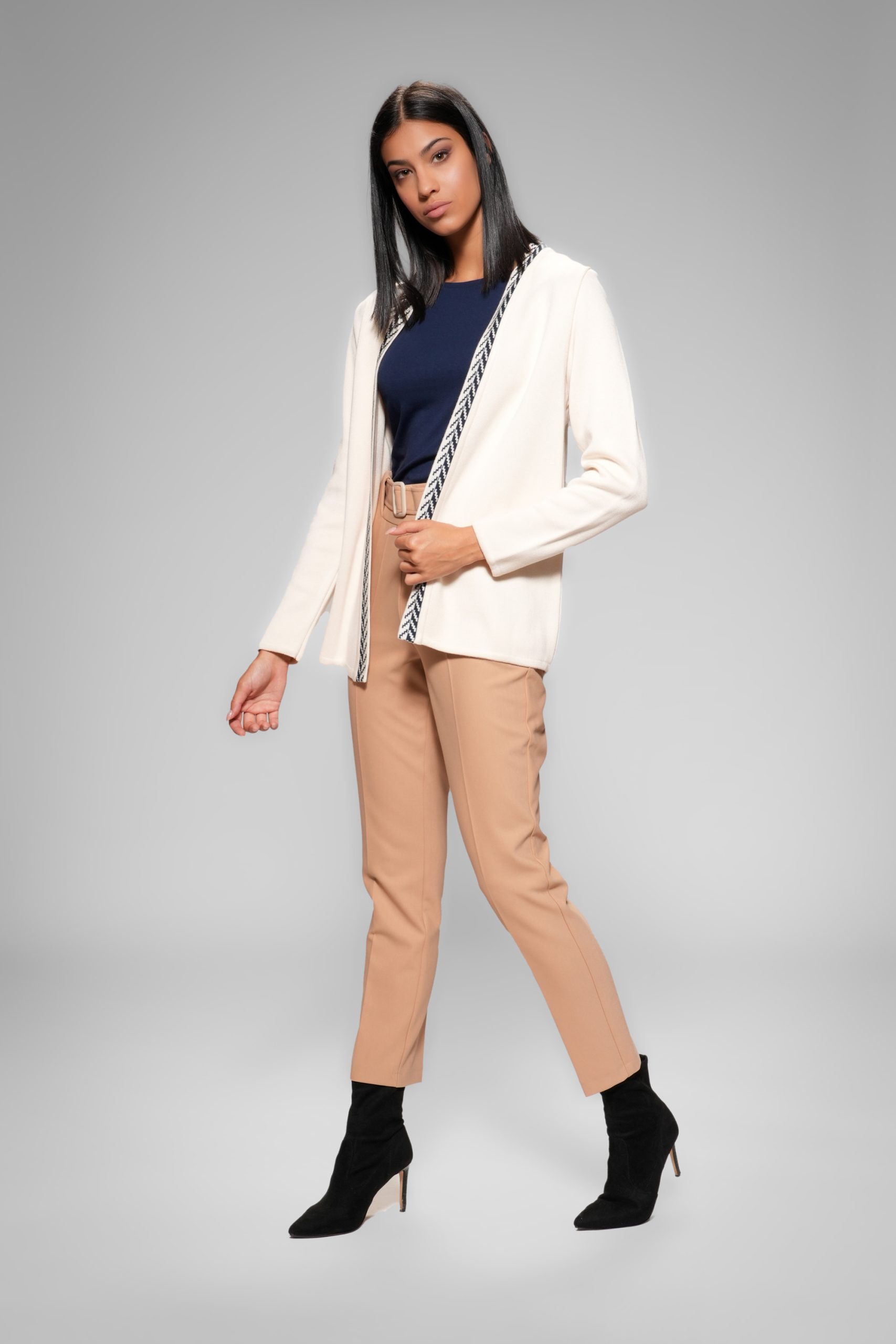 Ženski kardigan od viskoze