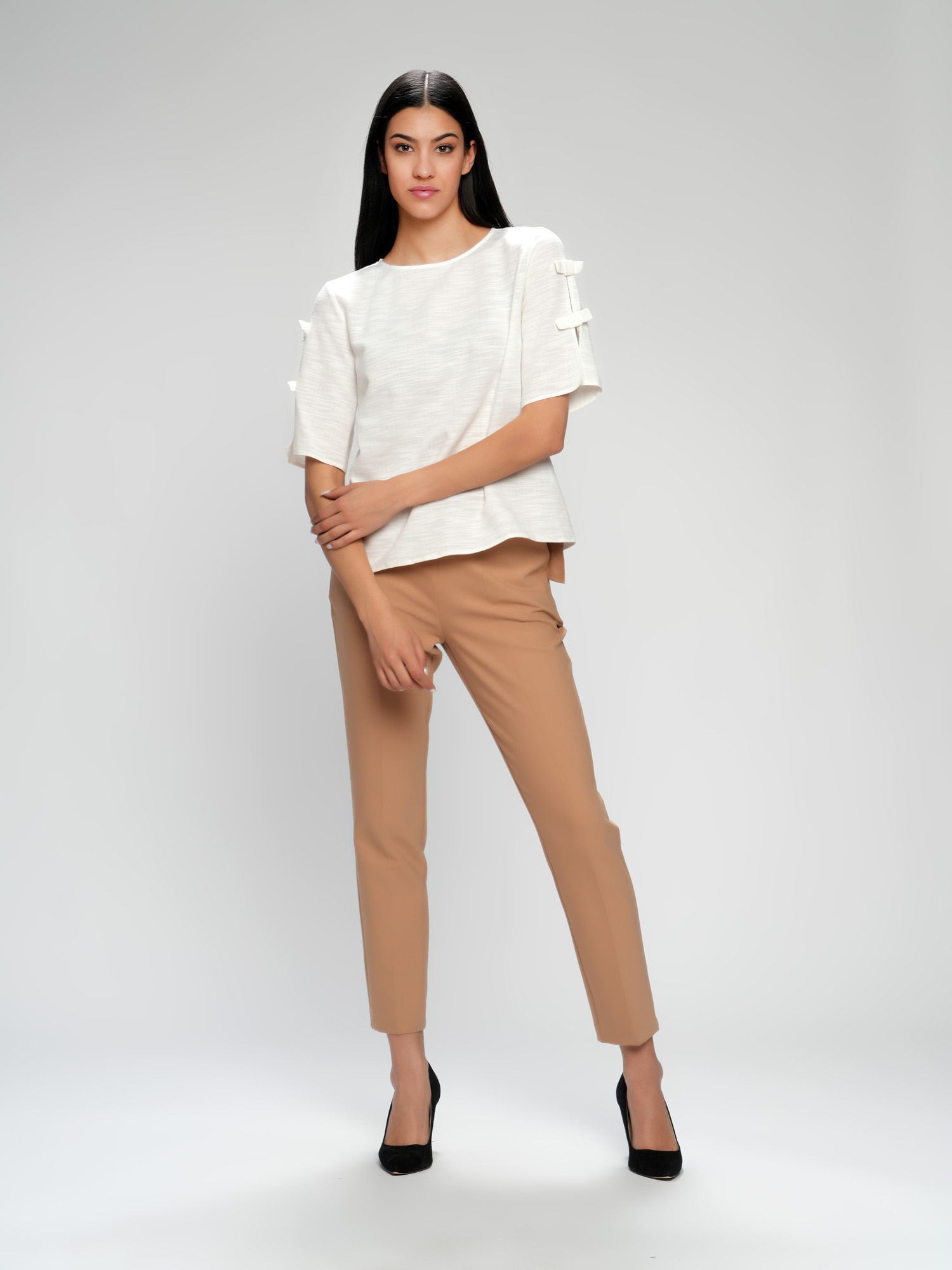 Ženska bluza od lana sa mašnama na rukavima