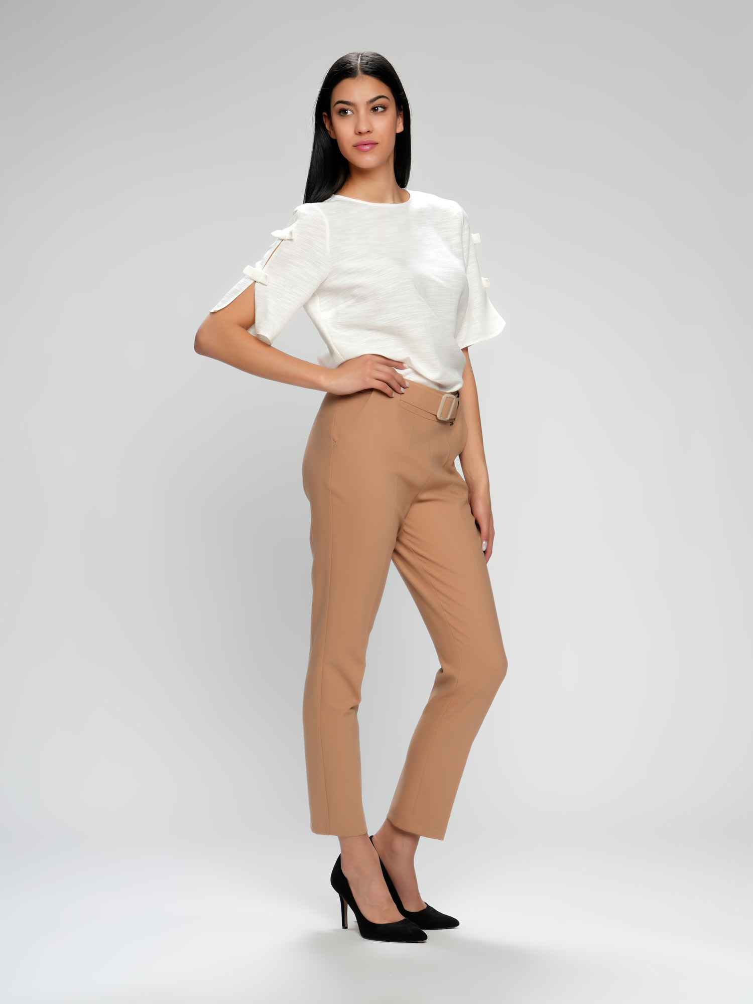 Ženska bluza od lana sa mašnama na rukavima