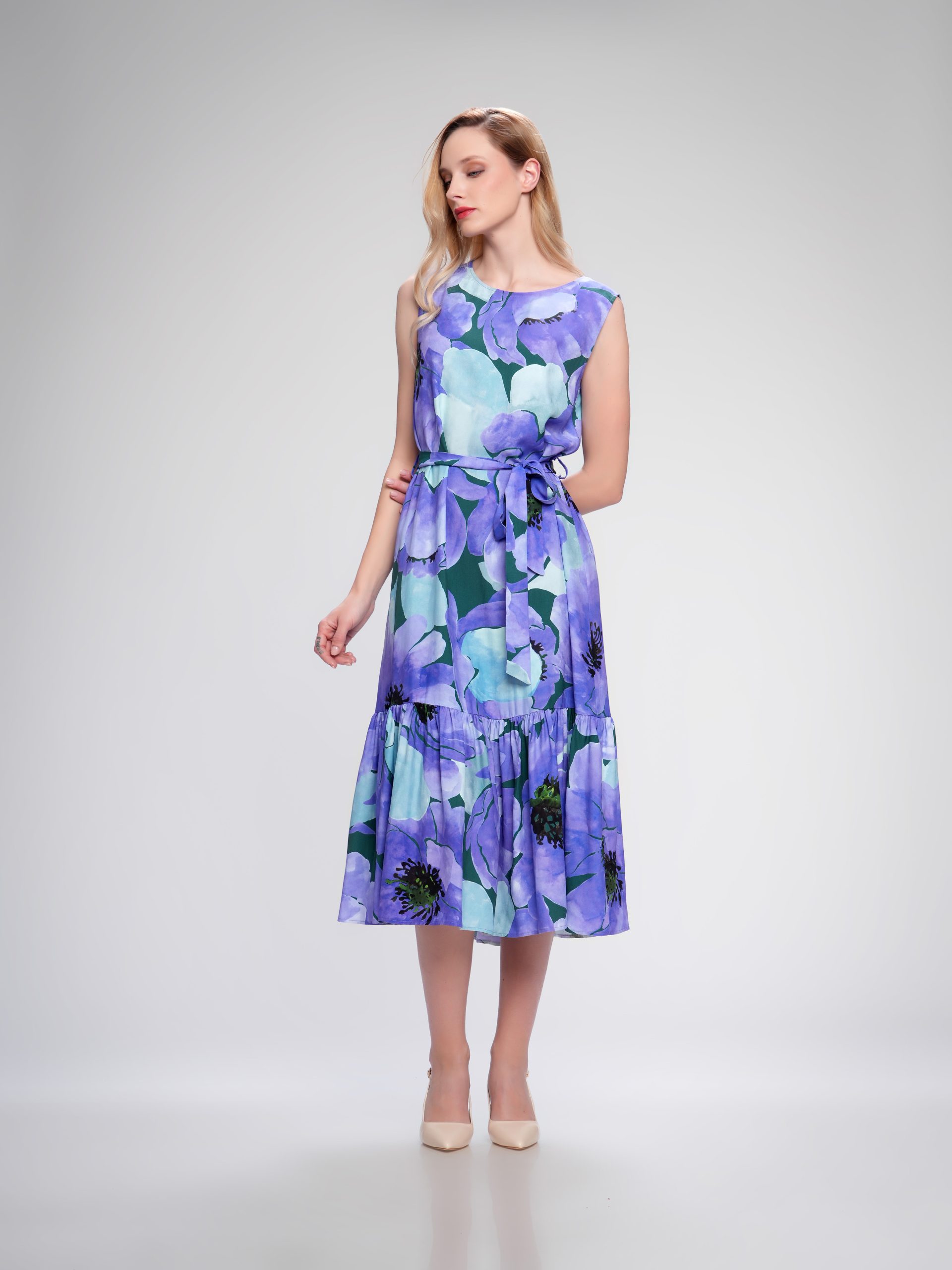 Haljina od viskoze sa krupnim cvetovima ljubičasta