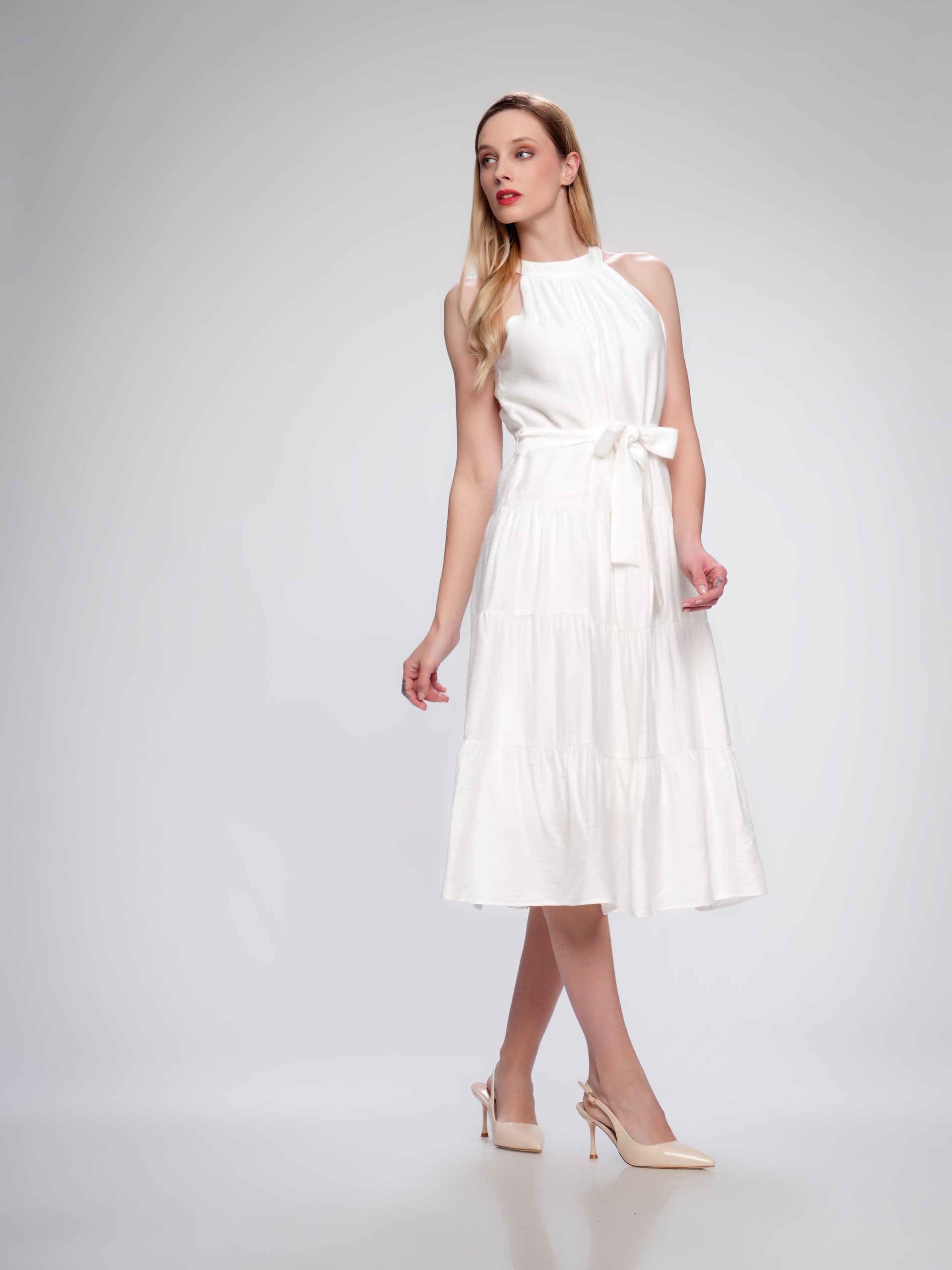 Bela haljina od viskoze