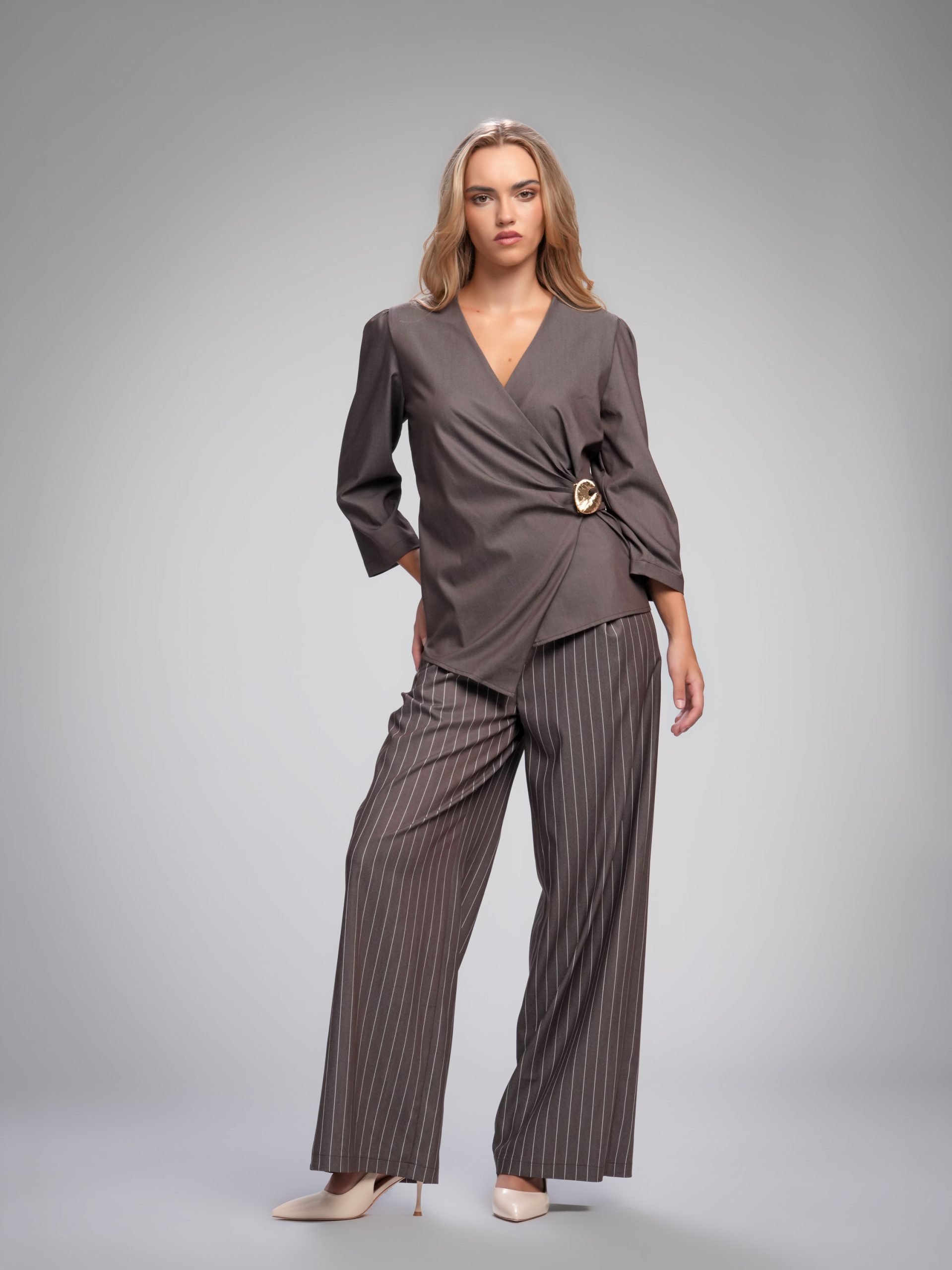 Ženski komplet bluza i pantalone